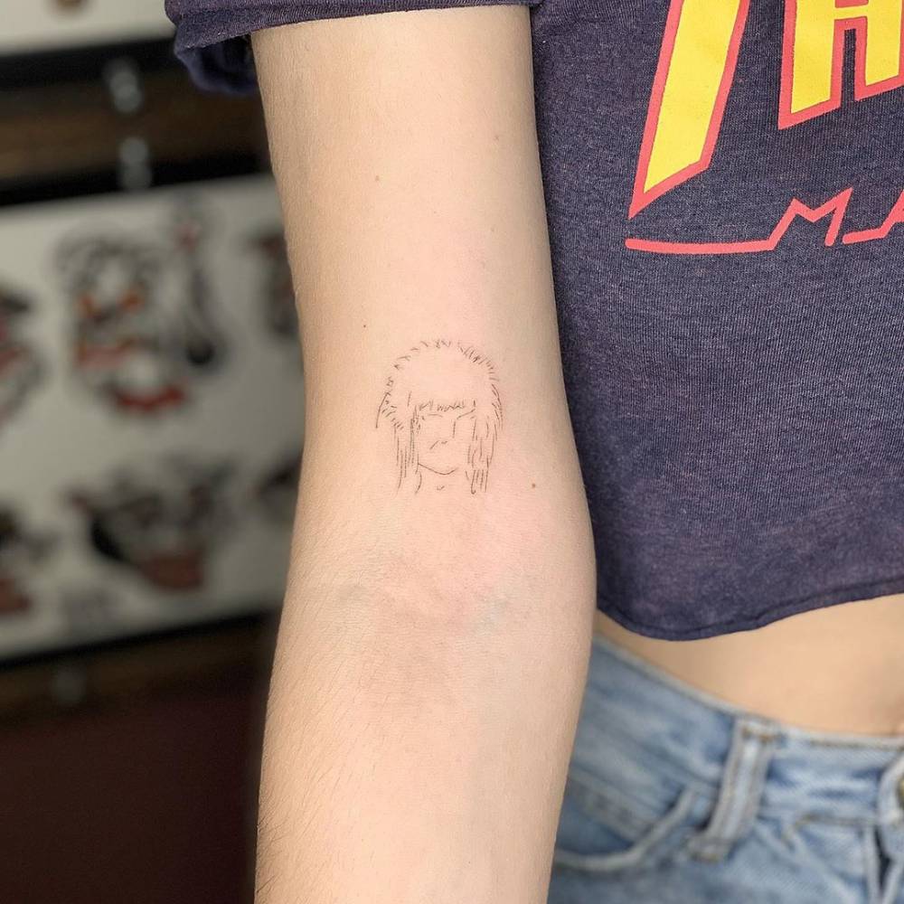 Minimalist Fine Line Bowie Tattoo. 1000_x_1000_jpg