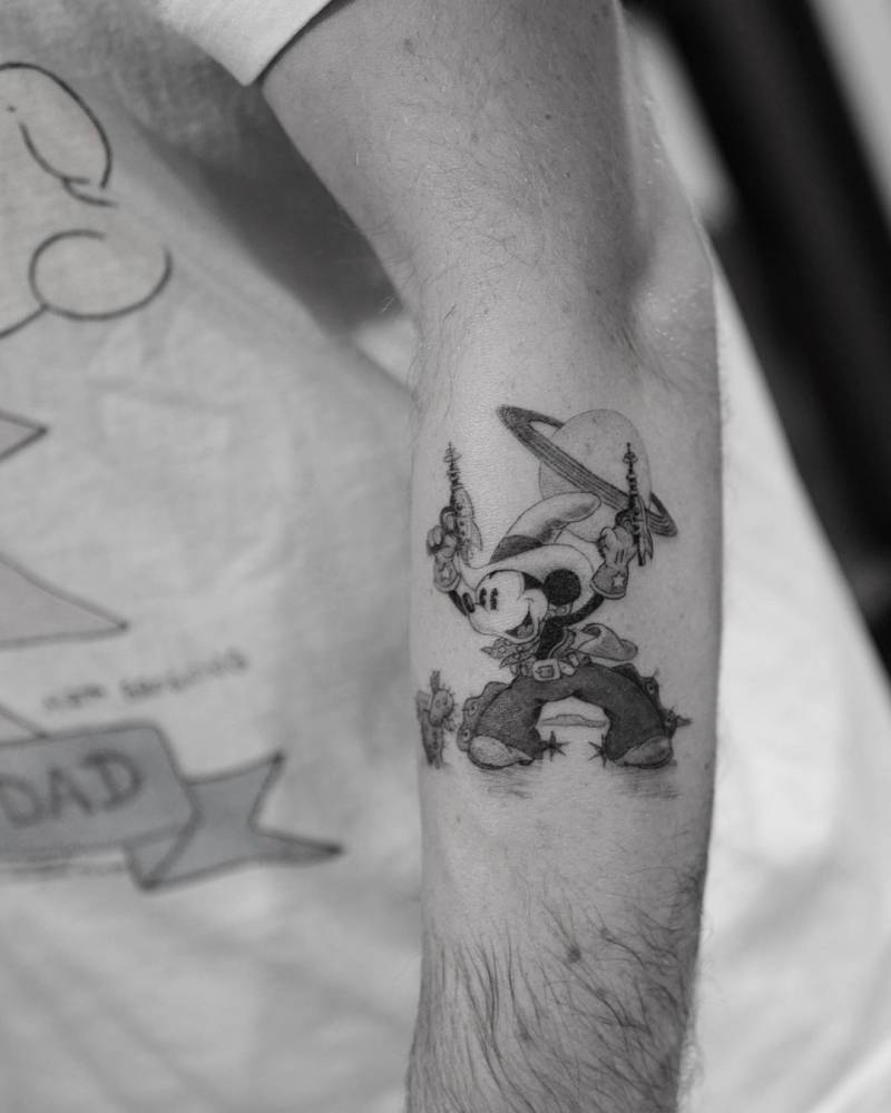 Cowboy Mickey Tattoo On Sean Wotherspoon's Forearm 1000_x_800_jpg