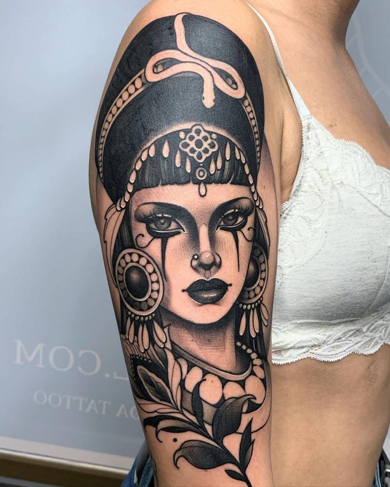 Neotraditional Cleopatra Tattoo On The Upper Arm 1000_x_800_jpg