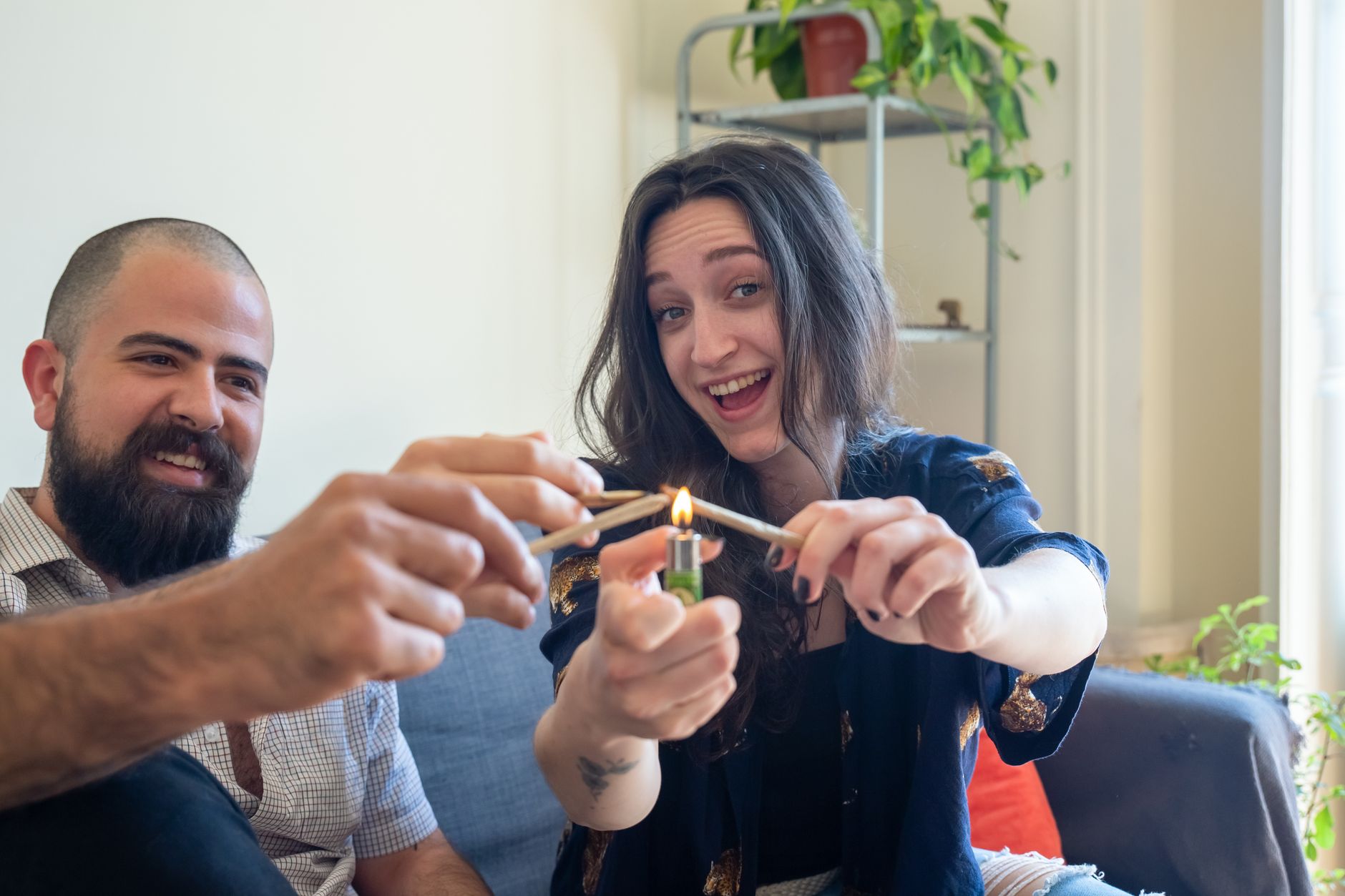 Cannabis not 'safer' for younger people, linked to early psychosis - 1News
