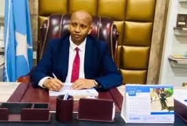 Daawo  dawlda somaliya oo xidhiidhka u jartay somaliya