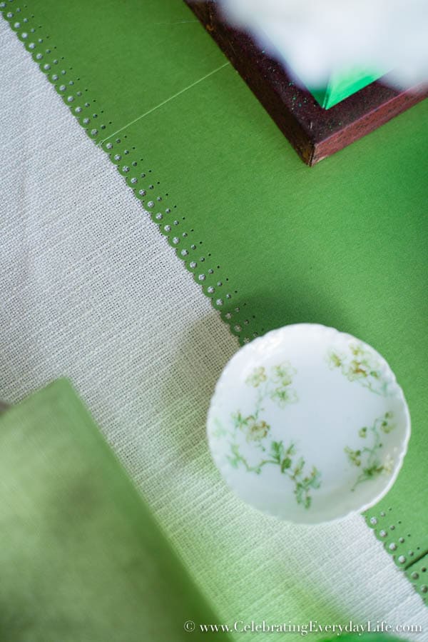 Dress up a Table with a Paper Runner