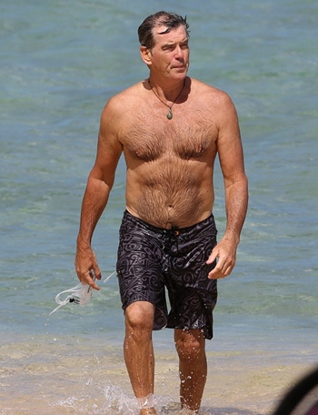 Pierce Brosnan Height Body Shape
