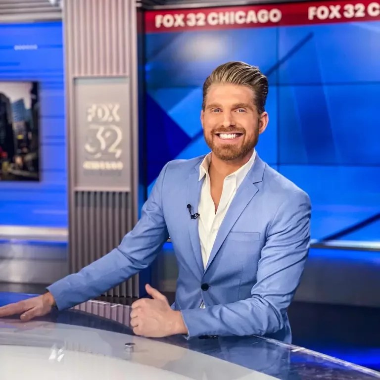 Jake Hamilton Bio, Age, Wife, Family, FOX 32, Height, Salary,