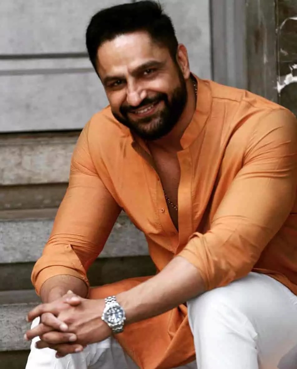 parag-tyagi-biography Parag Tyagi Biography: Age, Wife, Career, Personal Life, Wiki & Facts