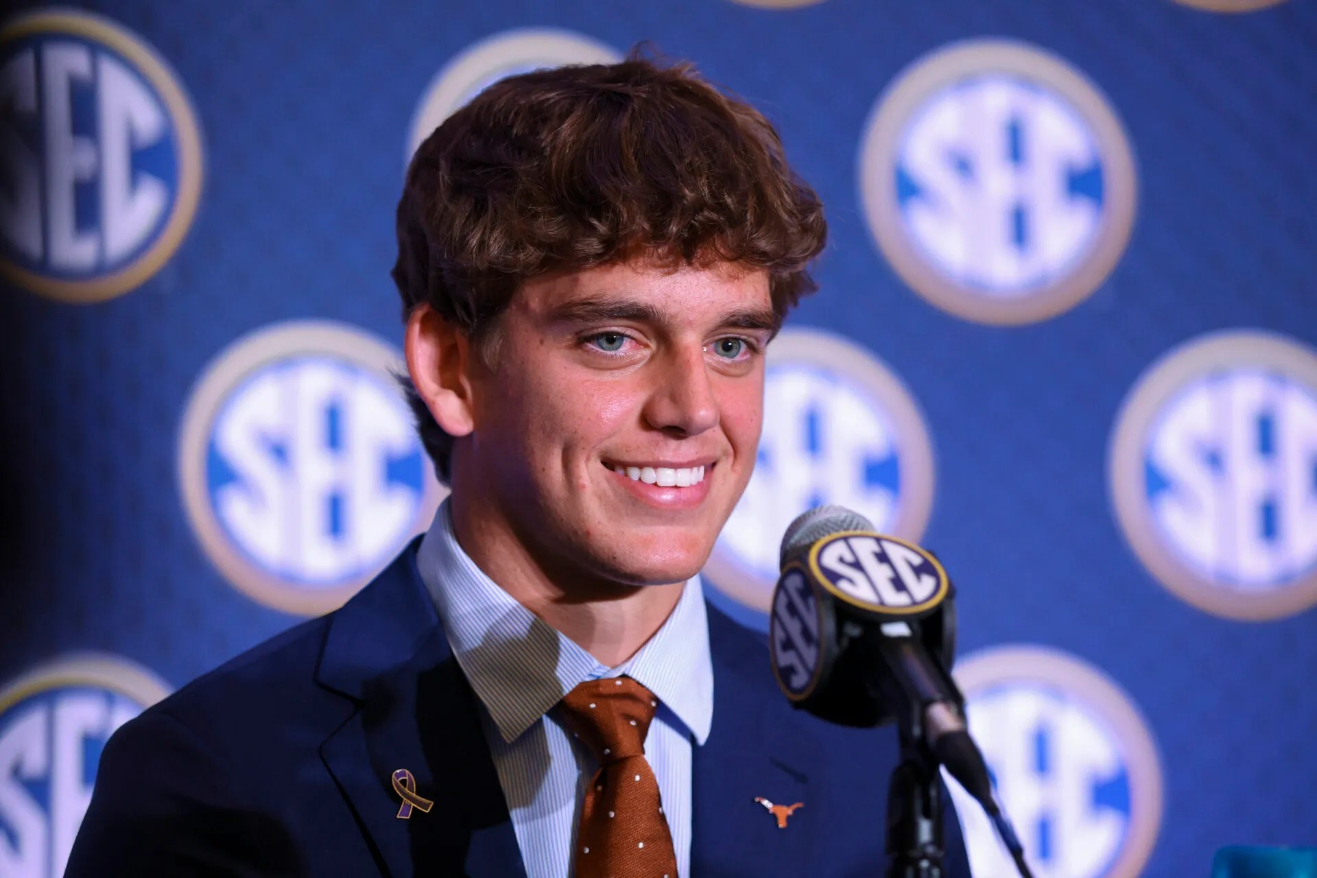 Arch Manning Biography: Age, Height, Red River Heartbreak 2026, Texas Longhorns Stats, Family & Net Worth