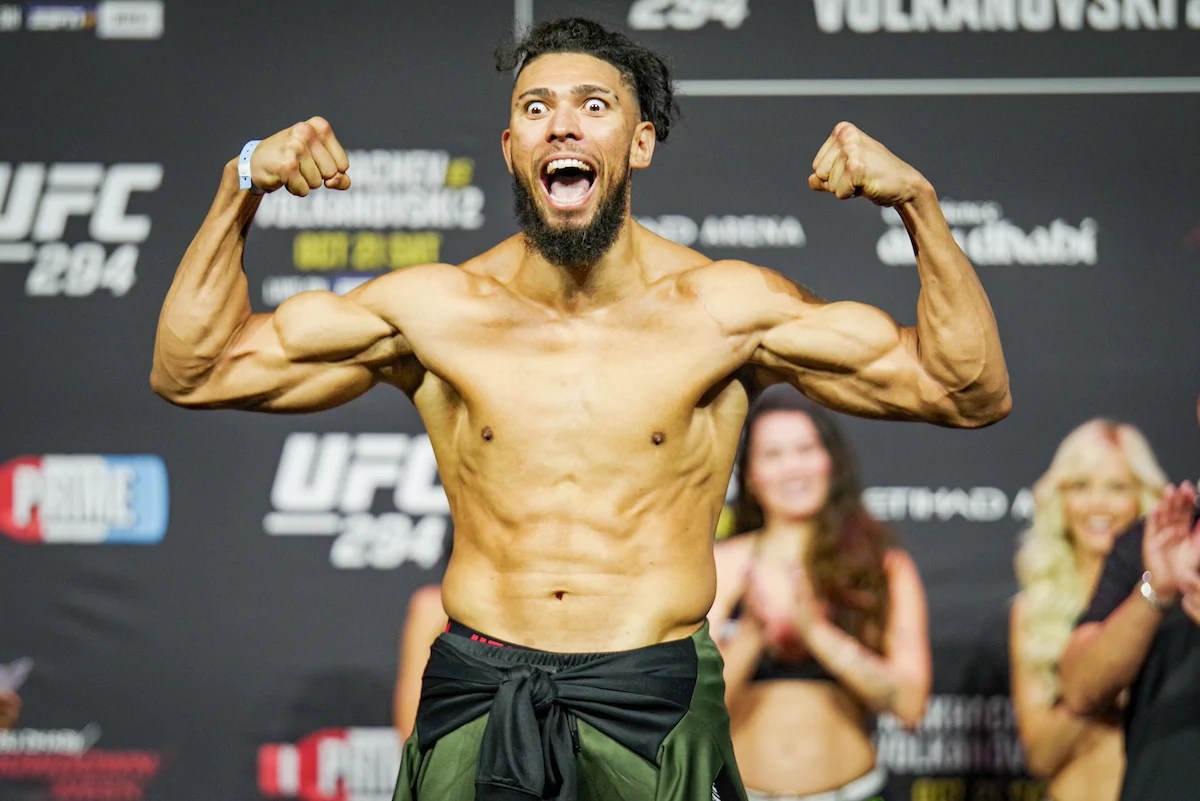 Johnny Walker Biography: Age, Height, Wife, UFC Career, Net Worth, Record & Facts