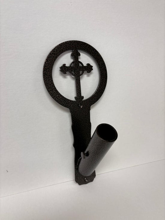 Front-Facing Cross - Metal Flagpole Holder