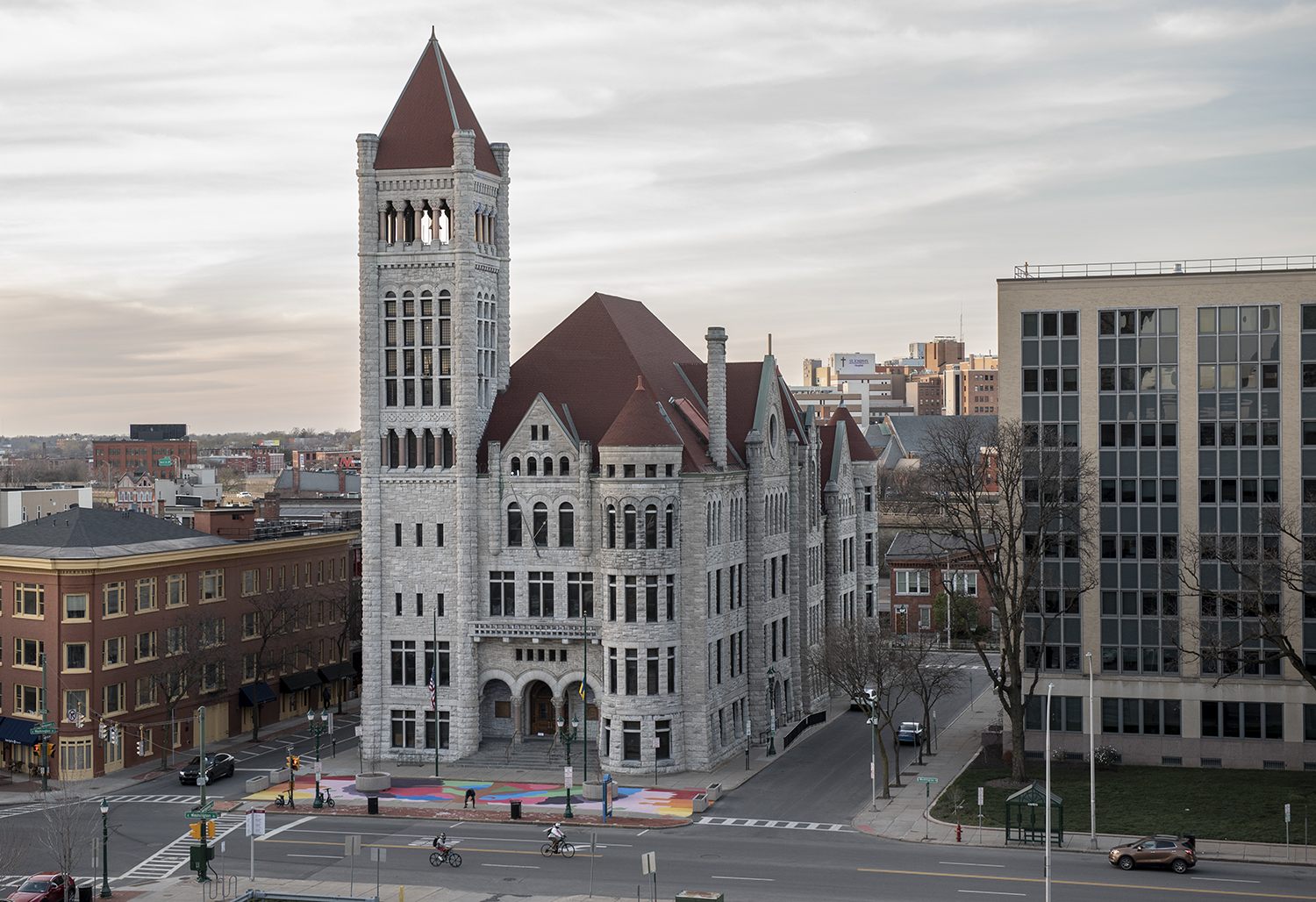 This image has an empty alt attribute; its file name is Syracuse-City-Hall.jpeg