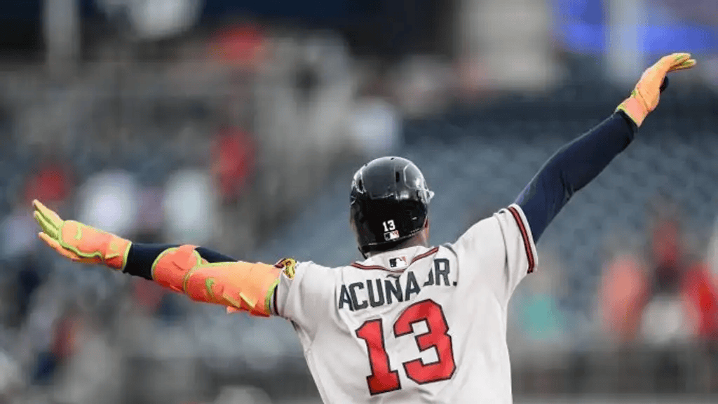 El Venezolano Ronald Acuña Jr. continúa haciendo historia en la MLB