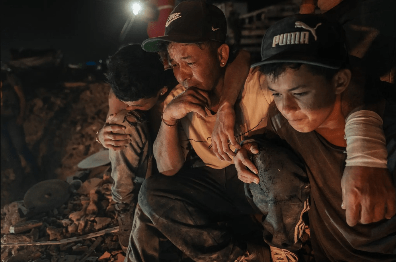 Dos hermanos venezolanos sobreviven a otro terremoto, esta vez en Colombia