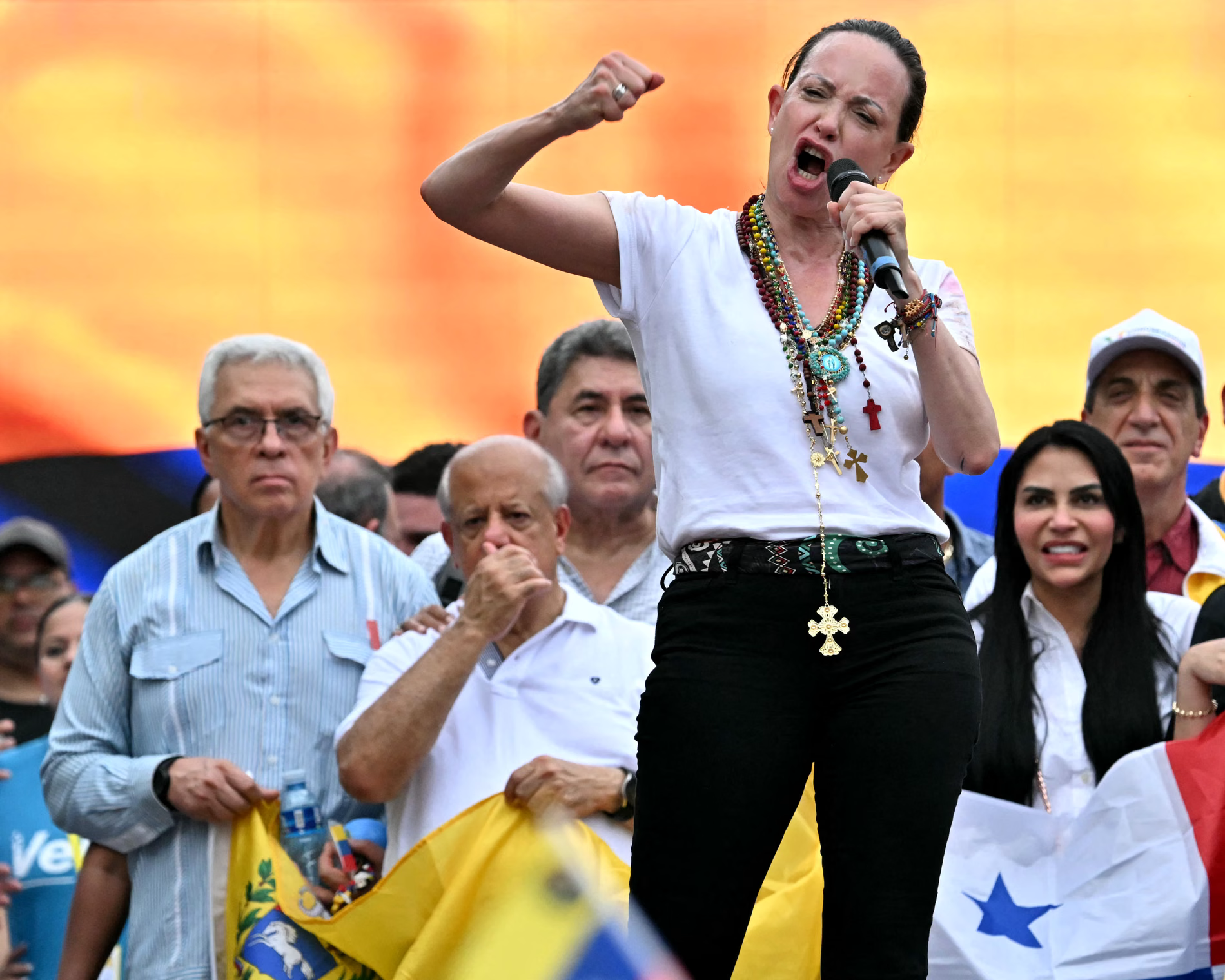 El premio Nobel Machado: El régimen venezolano “ilegítimo” no tiene derecho a firmar un acuerdo petrolero con Estados Unidos.