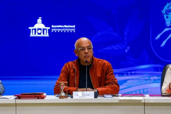 Jorge Rodríguez destituye a Antonio Ecarri del Grupo de Amistad Parlamentaria Venezuela-Estados Unidos