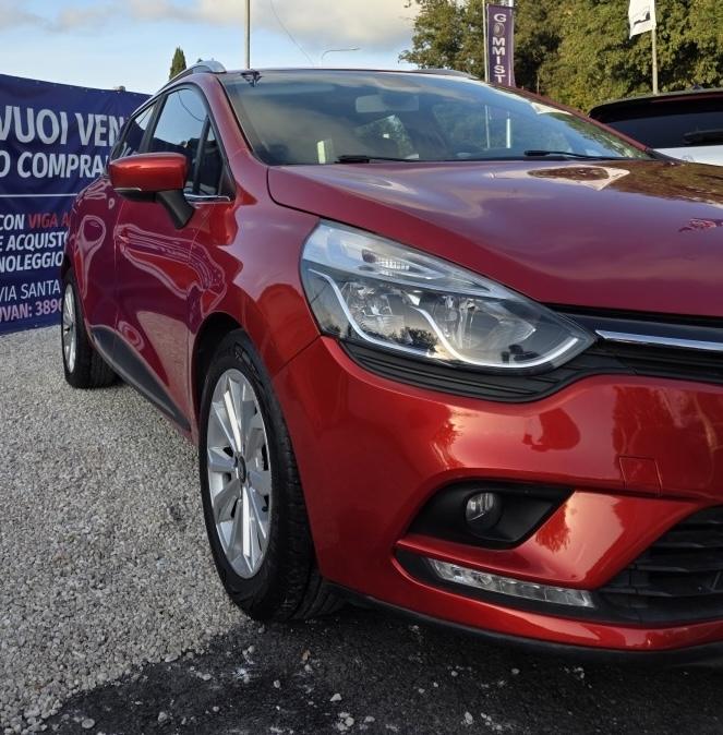 RENAULT CLIO SPORTER