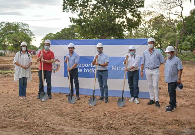 Instalaron primera piedra de la piscina olímpica y el complejo deportivo de la UPC