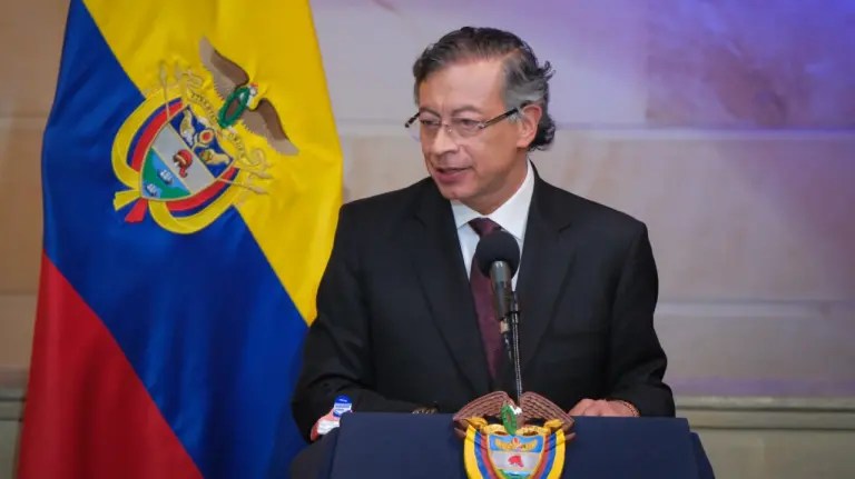 Petro aseguró en su último discurso que deja la menor pobreza del siglo en Colombia