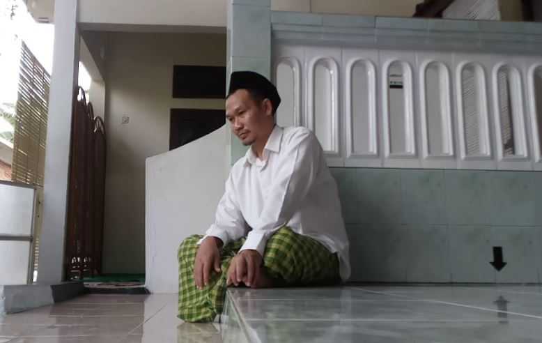 Sedangkan dari silsilah keluarga ibu, gus baha&#x27; menjadi bagian dari keluarga besar ulama lasem, dari bani mbah abdurrahman basyaiban atau mbah sambu. Mengenal Lebih Dekat Sosok Gus Baha Kh Bahauddin Nursalim