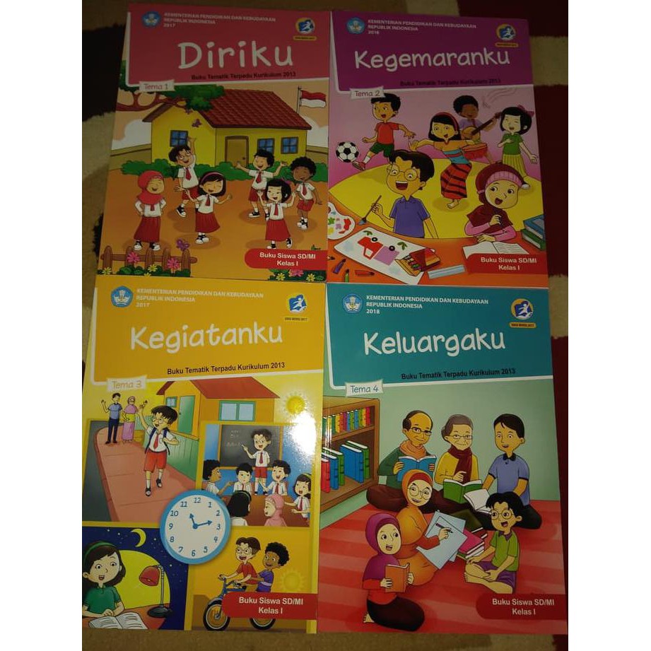 Buku panduan guru pada kurikulum 2013 memiliki dua fungsi, yaitu sebagai petunjuk penggunaan buku siswa dan sebagai acuan kegiatan pembelajaran di kelas. Paket Buku Tematik Sd Mi Kelas 1 Sd Tema 1 Sampai Tema 4 Revisi 2017 Shopee Indonesia