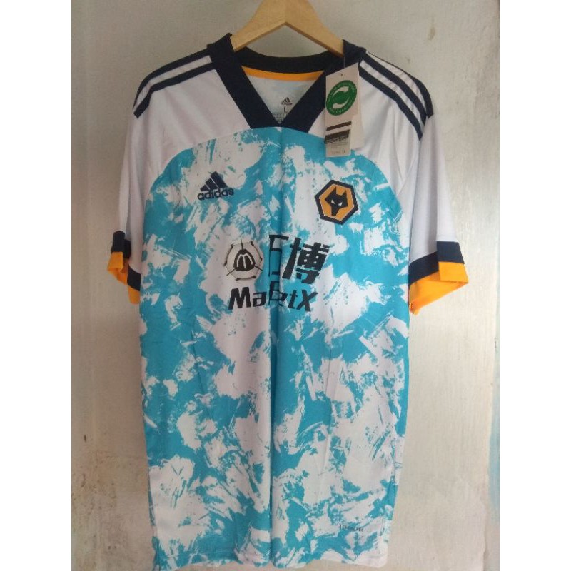 The club's first ever castore away jersey sees tonal greys and blacks combine and brought to life with flecks of wolves gold through a modern . Harga Wolverhampton Jersey Terbaru Maret 2022 Biggo Indonesia