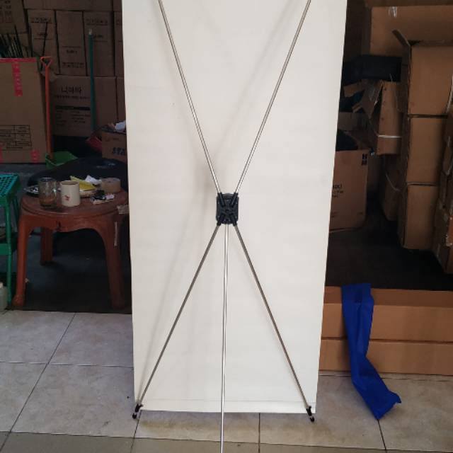 Selain ukuran, anda juga harus memilih jenis banner yang sesuai, apakah x banner, roll up banner, atau mini banner. KAKI X BANNER 60x160 STANDING SPANDUK | Shopee Indonesia