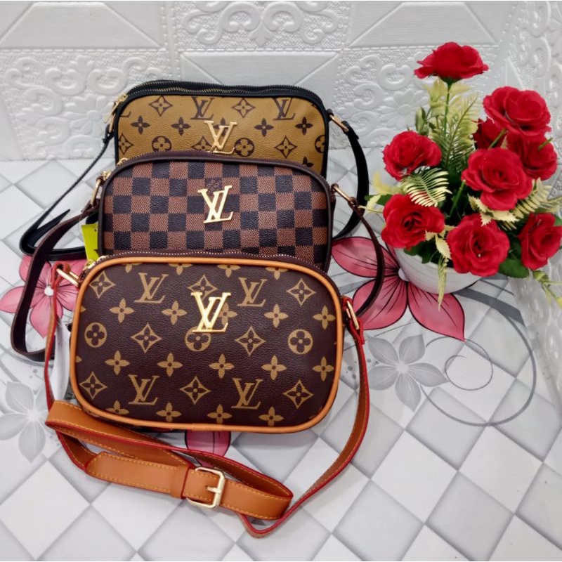 Crystal double heart monogram cake top heart wedding cake toppers this crystal encrusted wedding cake initials and hearts set features dazzling. Lv Tas Wanita Keith Haring Double Crossbody 2 Ruang Tas Slempang Wanita Slempang Handle Bag Shopee Indonesia