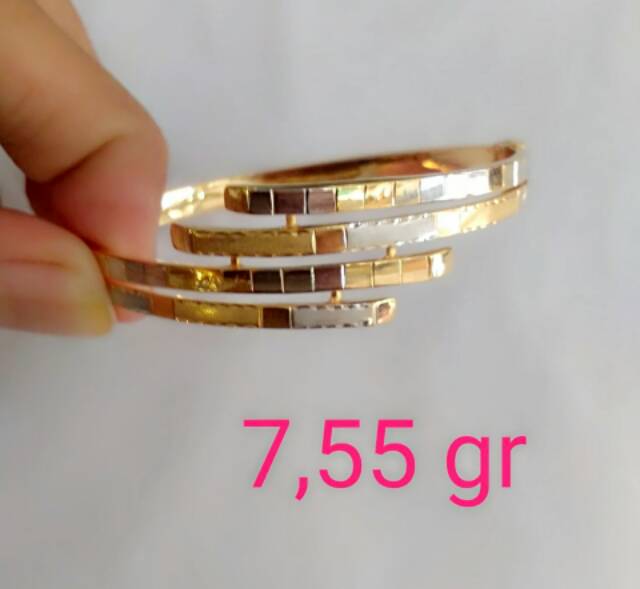 Pusatnya perhiasan emas model terkini pusat belanja offline aman dan terpercaya. Toko Mas Gunung Gelang Emas 375 Shopee Indonesia