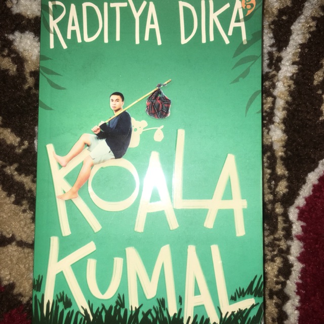 Koala Kumal Gagasmedia Koala kumal sedikit lebih tipis dari buku-buku sebelumnya.