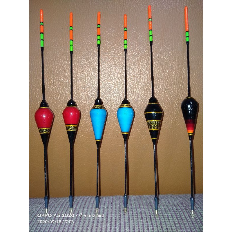 Gia Pancing Pelampung Pancing Bentuk Beraneka Ragam Warna Anti Badai Indonesia Secara fisik jenis pelampung pancingan ada dua yaitu pelampung yang gemuk di pangkal dan pelampung yang.
