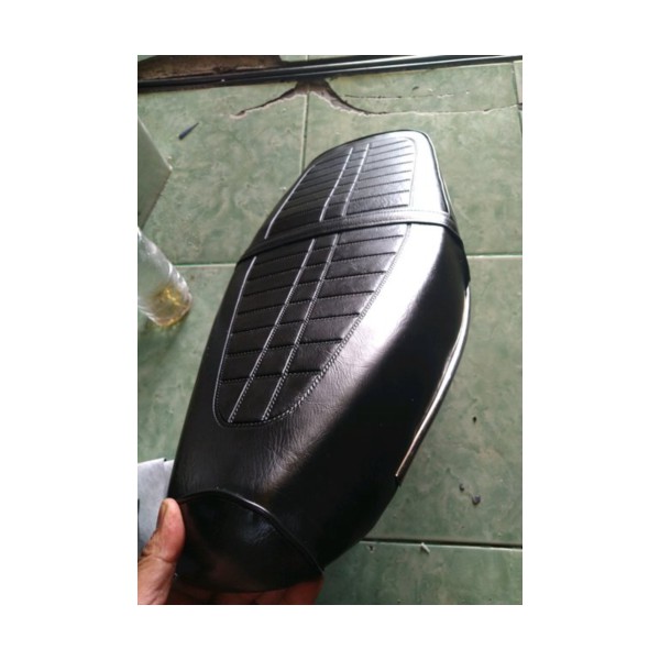 Jok honda C70 bebek 70 racing tipis | Shopee Indonesia