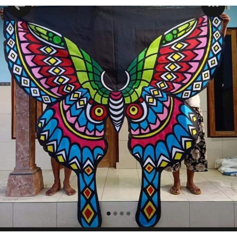 Kamu tinggal ikuti saja dan serut bambu dengan jumlah, ukuran, dan kemudian dibentuk sesuai dan sama persis seperti gambar di atas. Layangan Kupu Kupu Motif Murah Gratis Tali Masker Shopee Indonesia