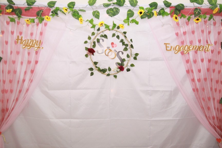 See more ideas about wedding decorations, wedding stage, . Paket Backdrop Dekorasi Lamaran Background Nikah Aqiqah Khitan Buatan Sendiri 03 Shopee Indonesia