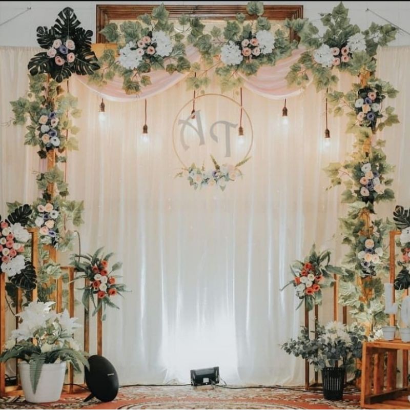 Ingin menampilkan kesan rustic, kamu bisa memilih café . Sewa Dekorasi Backdrop Lamaran Simple Size 3 3 Meter Shopee Indonesia