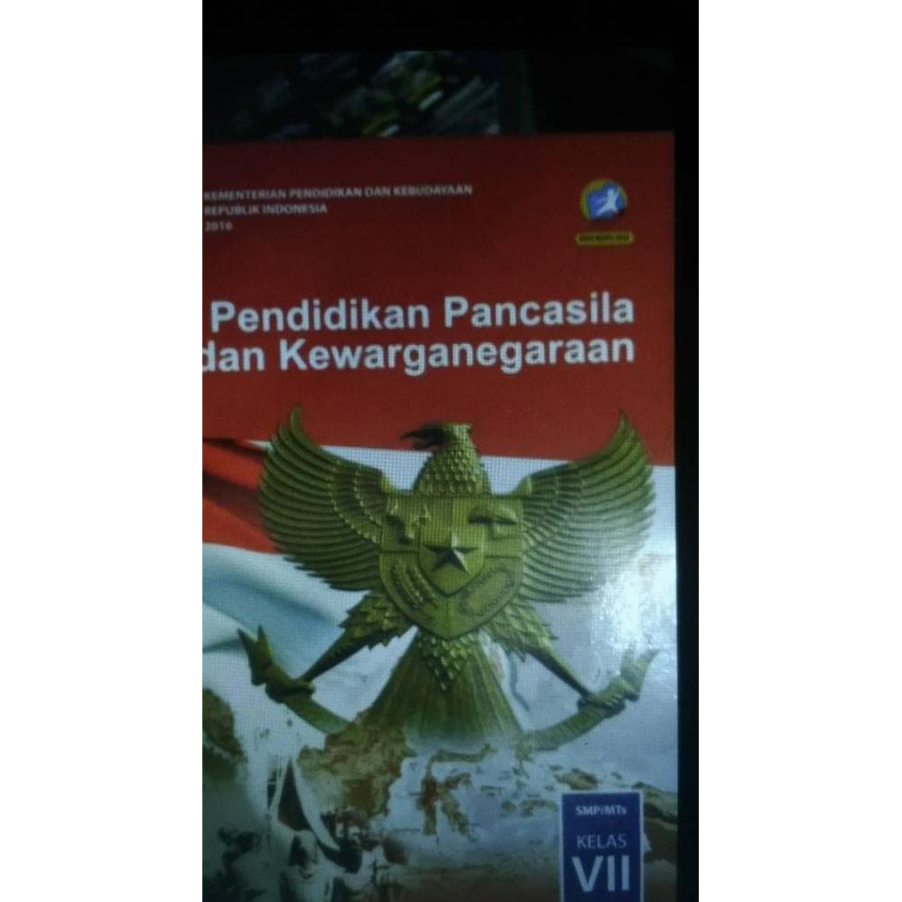 Selain update link download buku guru dan buku siswa kurikulum 2013 kelas 7 smpmts edisi revisi 20182019 admin juga masih menyertakan buku guru dan buku siswa kelas 7 edisi revisi 20162017 sebagaimana diketahui pada awal tahun pelajaran 20162017 pemerintah telah menetapkan tambahan. Buku Pkn Kelas 7 Kurikulum 2013 Masnurul