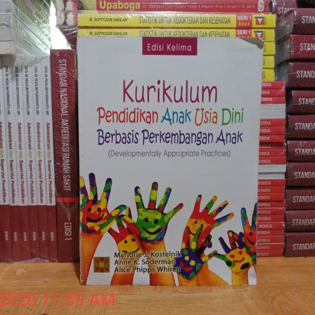Oleh karena itu, kritik dan saran penulis harapkan Buku Original Kurikulum Pendidikan Anak Usia Dini Berbasis Perkembangan Anak Edisi Kelima Shopee Indonesia