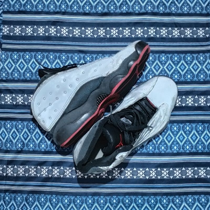 Sepatu jordan ini memiliki desain dan corak warna yang sederhana, . Sepatu Second Original Air Jordan 13 Shopee Indonesia