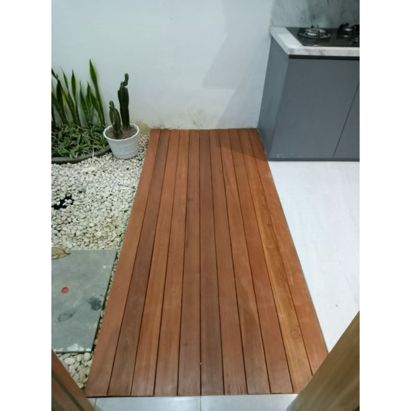 Jual decking kayu solid bengkirai /kayu bengkirai batangan/ kayu