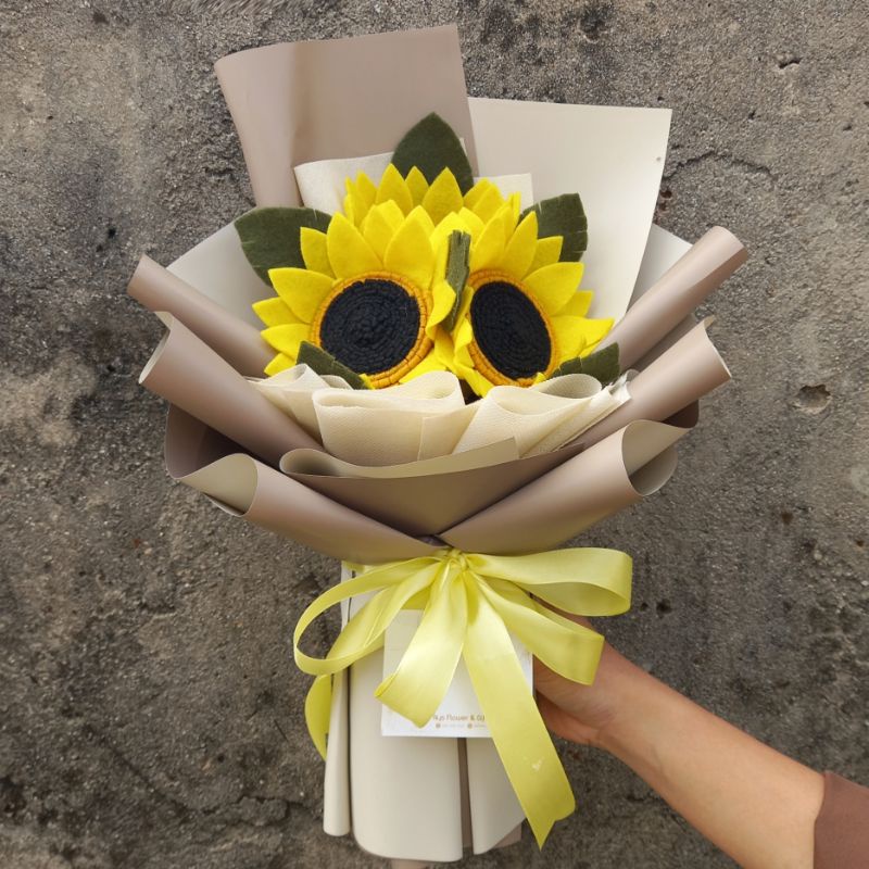 Terbuat dari sabun dan pati 2. Buket Bunga Matahari Kado Wisuda Ulang Tahun Anniversary Valentine Shopee Indonesia