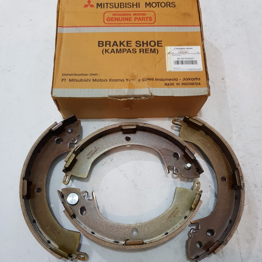 Leather combat boots with stretch collar. Jual Kampas Rem Belakang Brake Shoe Set Kuda Colt L 300 Colt L300 Diesel Mitsubishi Asli Ktb Shopee Indonesia