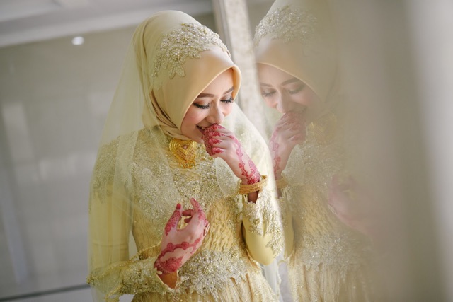 Jun 17, 2022 · perempuan tersebut mengaku sudah menikah dan hanya ngidam ingin mengenakan seragam sma kembali. Jual Gold Wedding Dress Gaun Nikah Dress Mewah Dress Nikah Hijab Indonesia Shopee Indonesia
