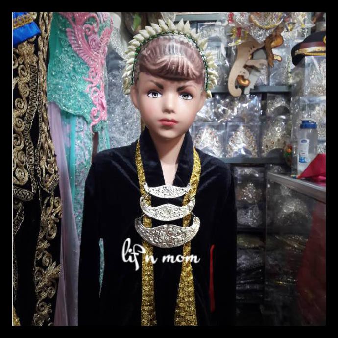 Download Gratis Gambar 10 Rangkaian Nama Bayi Perempuan Jawa Yang Cantik Dan Sarat Akan Terbaru oleh Lampunghits.com