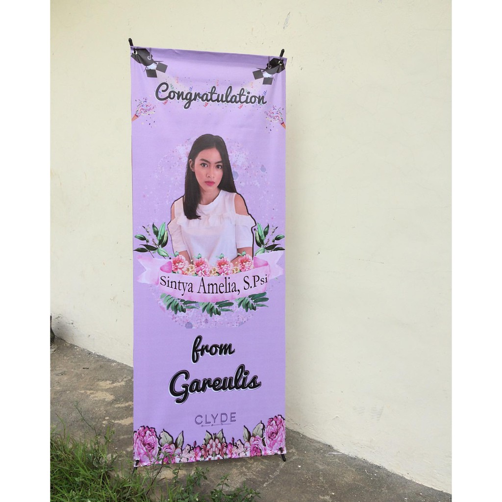 Dihalaman ini anda akan melihat background untuk banner paud yang apik! Desain Poster Wisuda Lakaran