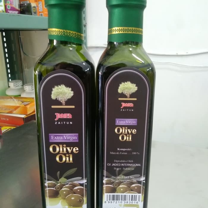 Perlu anda ketahui, ekstrak minyak dari buah zaitun bisa didapatkan dengan cara menghancurkan zaitun . Beda Minyak Zaitun Untuk Masak Dan Kecantikan - Tips