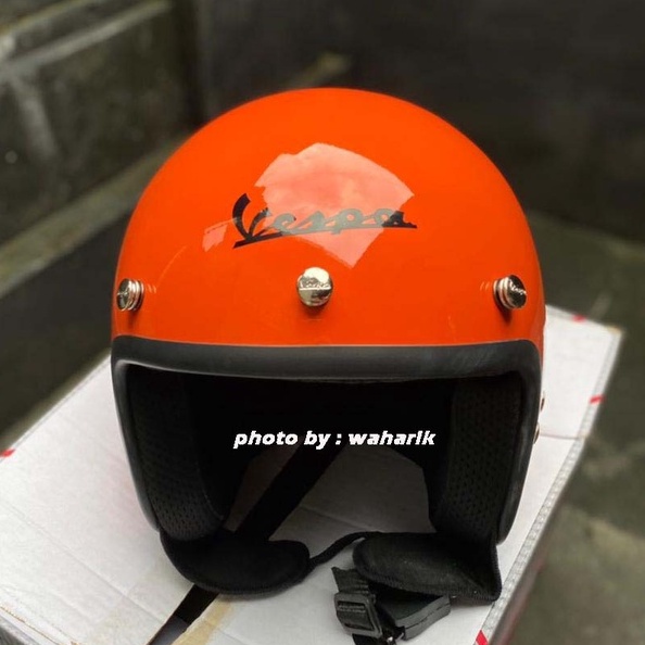 Jual helm vespa retro orange