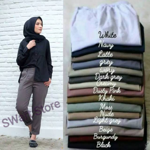 Baju berwarna biru dongker atau navy banyak disukai pria karena warnanya. Celana Warna Navy Cocok Dengan Baju Warna Apa Pintar Mencocokan