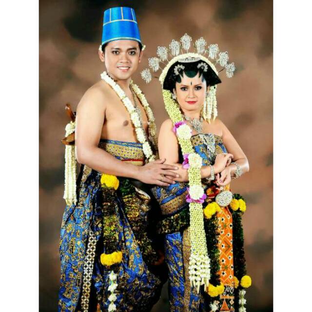 Kutubaru kebaya pengantin bludru jawa modern payet ekor baju pernikahan baju pengantin . Jual Promo Dodotan Jawa Baju Pengantin Adat Jawa Baju Akad Baju Ada Jawa Tengah Kebaya Murah Indonesia Shopee Indonesia