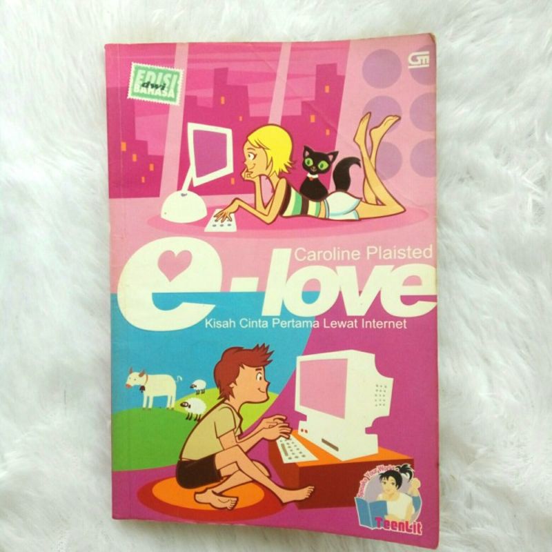 Buku cerita anak seri pengantar tidur 2 bahasa bergambar berwarna. Jual Buku Cerita Anak Remaja Teenlit Bilingual Indonesia English E Love Indonesia Shopee Indonesia