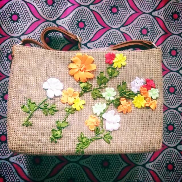 ∙ promo pengguna baru ∙ kurir instan ∙ bebas ongkir ∙ cicilan 0%. Tas Sulam Pita Kerajinan Tangan Rumahan Shopee Indonesia