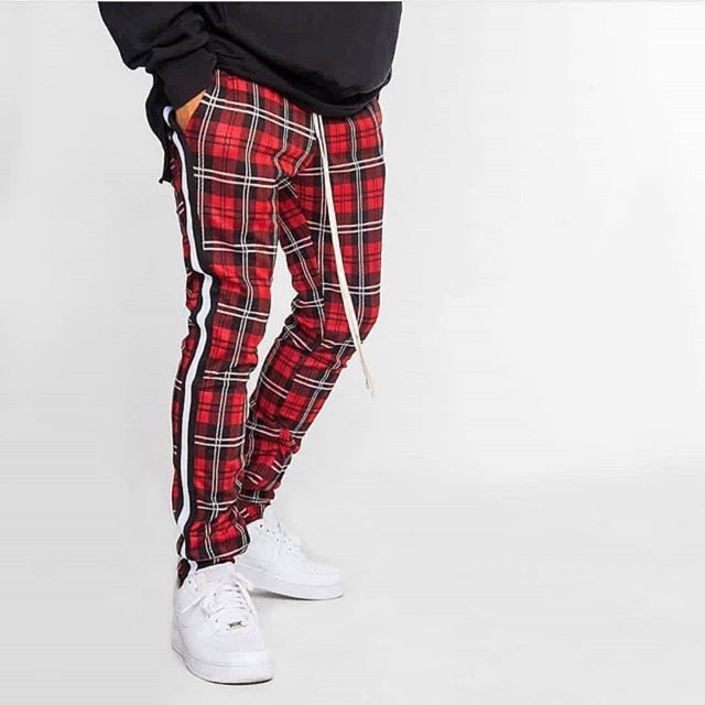 Trend fashion celana saat ini memang makin banyak diminati. Tartanpants List Celana Tartan List Putih Hitam Celana Kotak Kotak Hypebeast Style Shopee Indonesia