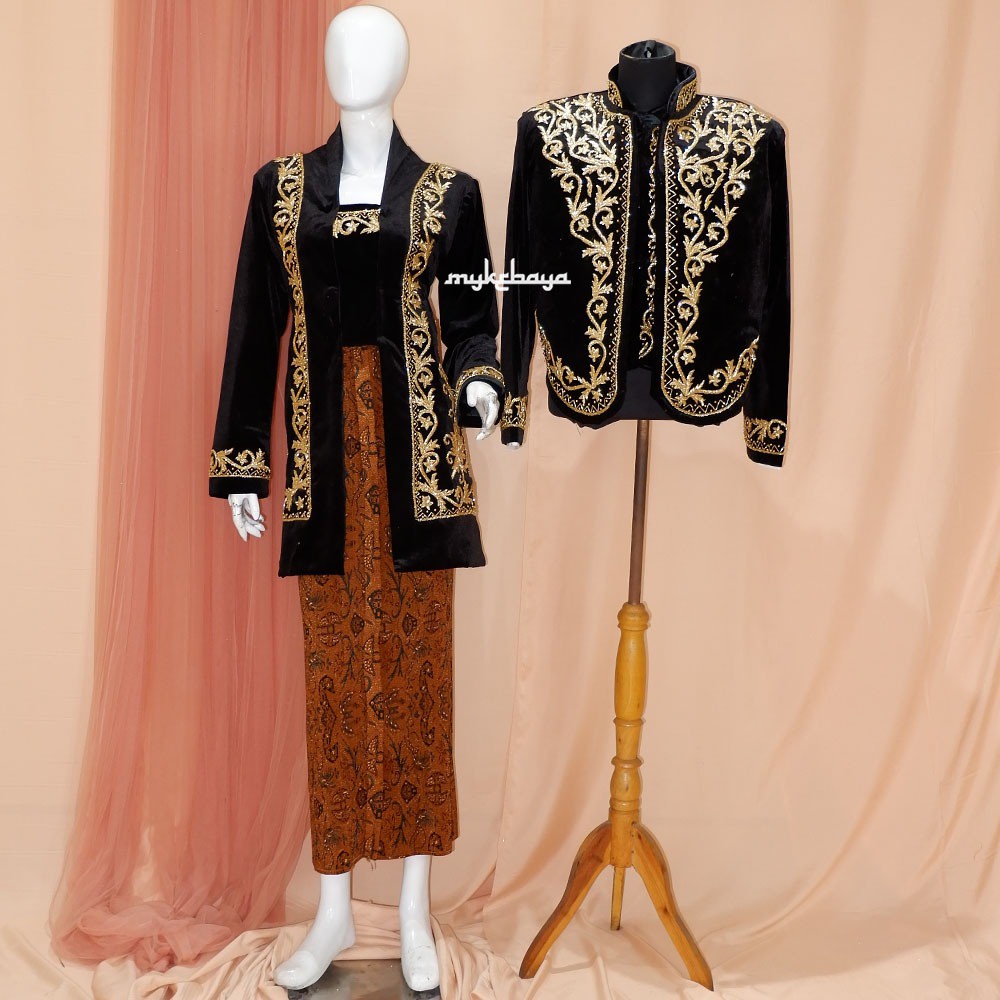 Baju Pengantin Warna Hitam Adat Jawa / Alasan Kenapa Baju Pengantin Jawa Berwarna Hitam Padahal Kan Warna Berkabung Ya