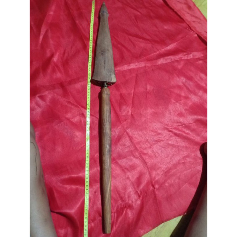 Dadan mengatakan kujang ciung wanara bentuknya seperti burung di bagian. Tombak Naga Kinatah Shopee Indonesia